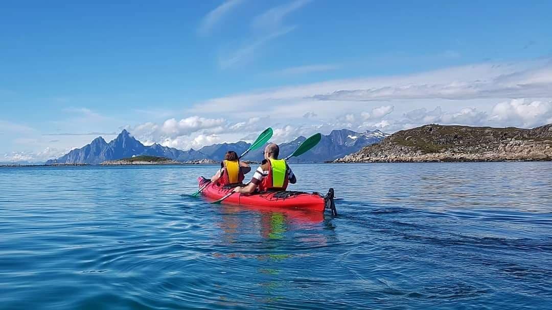 kayaking in skrova